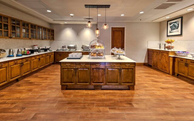 Hampton Inn & Suites Austin Downtown