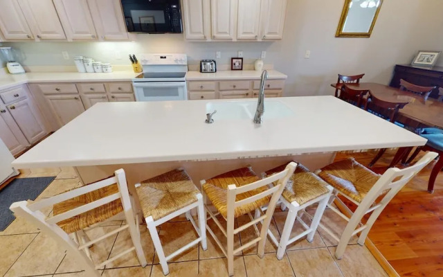 Desoto Beach Club 201