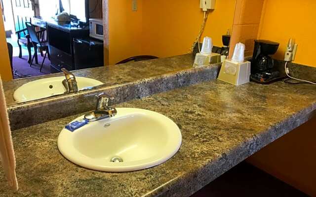 Pratt Budget Inn