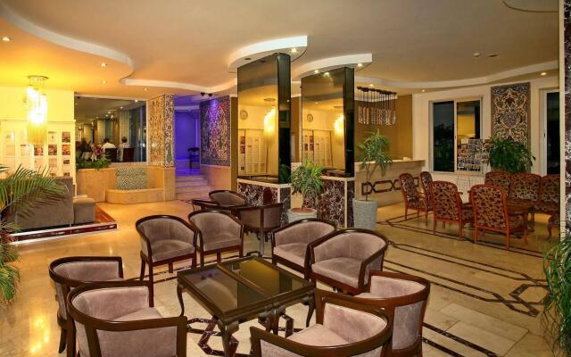 Kleopatra Celine Hotel