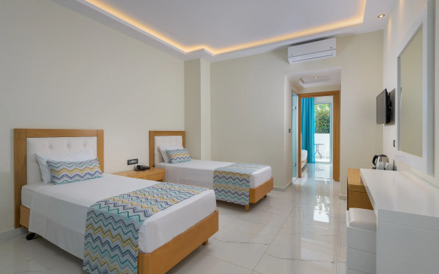 Oceanis Park Hotel