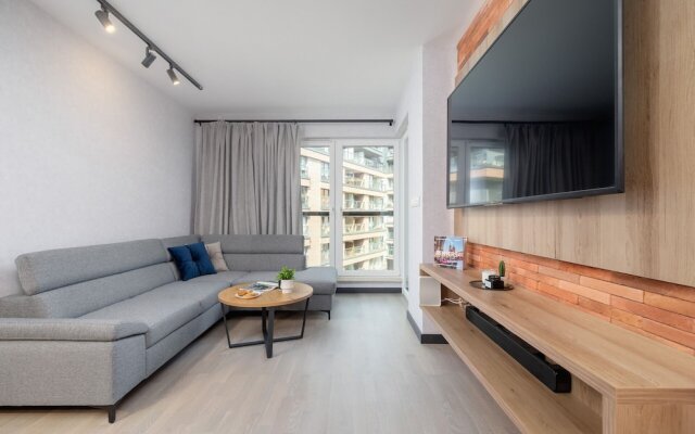 Exquisite Zablocie by Renters Prestige