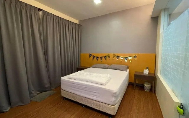 Private Jacuzzi Staycation at KL City 721