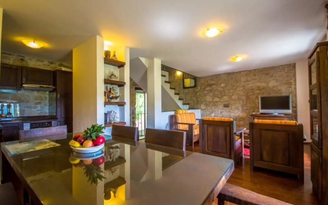 Holiday house Marija - with pool: Duboka, Riviera Dubrovnik