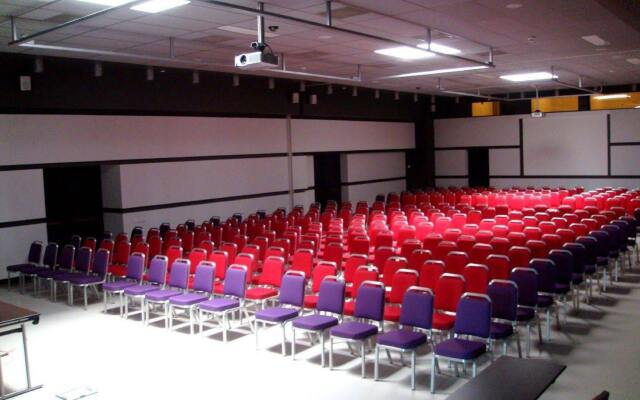 Zenith Hotel Conference & Spa