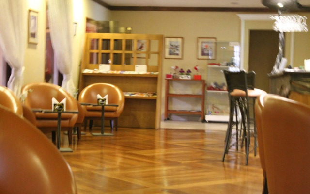 Le Moustier Suites