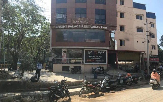 STAYMAKER Bright Palace Residency