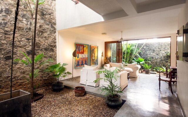 Mount Lodge Boutique Hotel