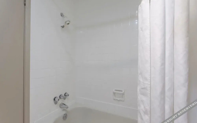 Ramada Coquitlam