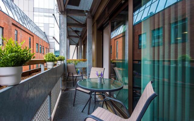 Hilltop Serviced Apartments - Piccadilly