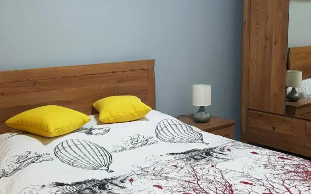 Yellow House Luxury Berceni