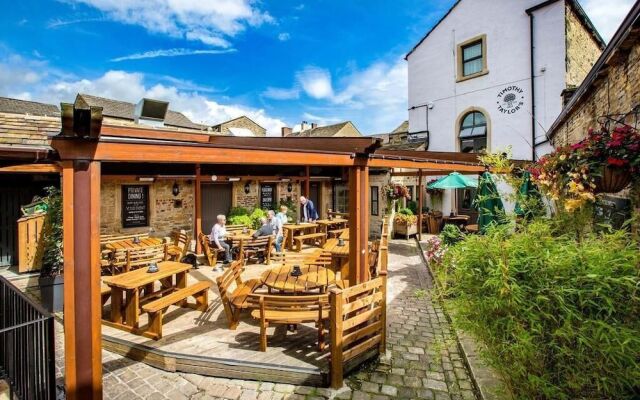 The Woolly Sheep Inn