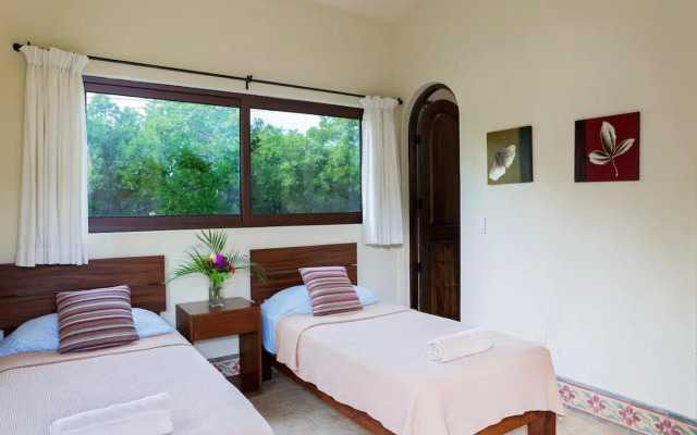 Fort Walker (Beachfront House+Studio)