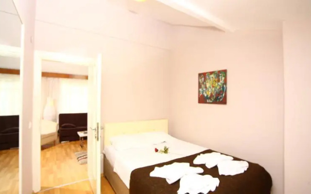 Rose Suites