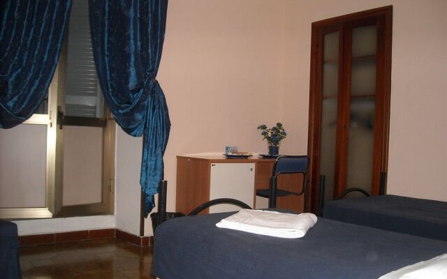 B&T Rooms Trani