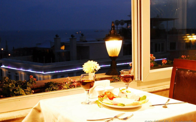 Mevlana Hotel