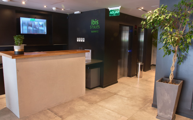 ibis styles Montevideo Biarritz Hotel