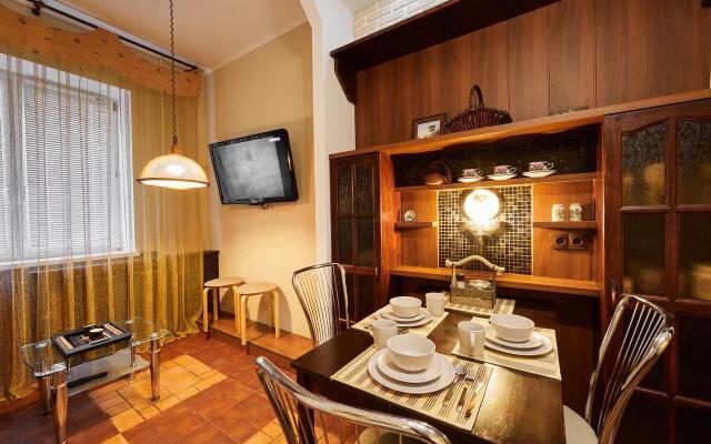 Горница на улице Алексея Толстого