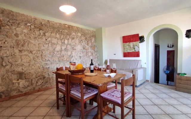 Villa Piana - Con Piscina ed Ampio Giardino Privato