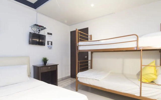 ZEN Hostel The Bed Station