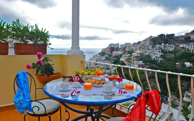 Villa Mary Suites