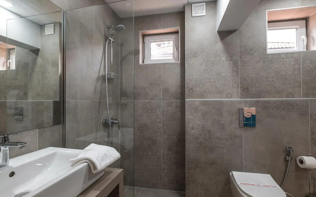 Caro Aparthotel