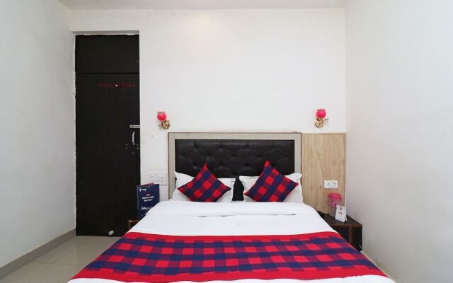 OYO Flagship 24679 Hotel Green House