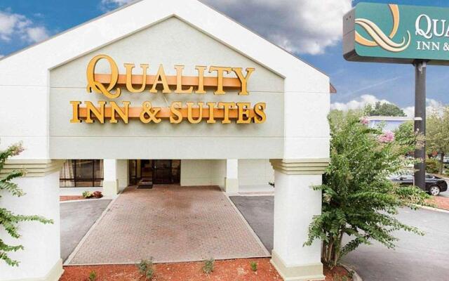 Quality Inn & Suites near Six Flags - Austell