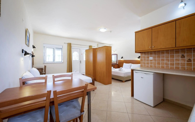 Mammis Beach Hotel