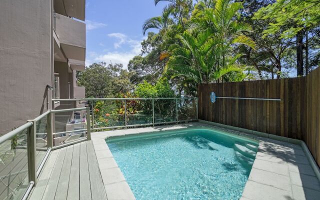 Little Cove Court