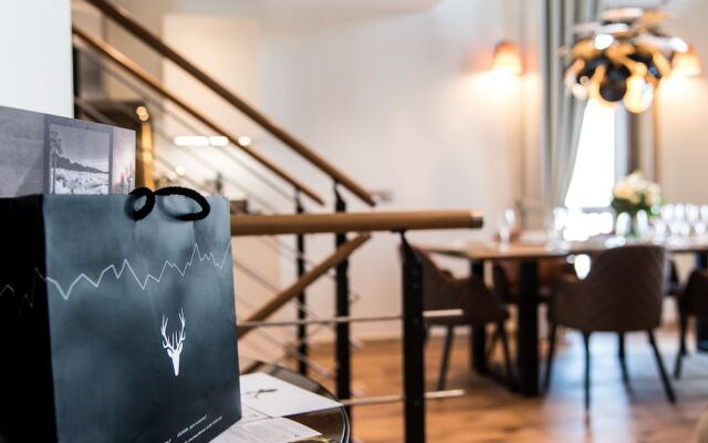 Yellowstone Lodge Chalet 4