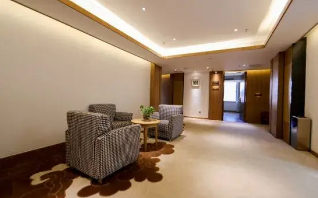 Lvbao Lezhi Hot Spring Hotel
