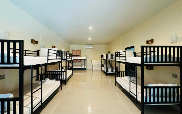 Koh Jum Hostel