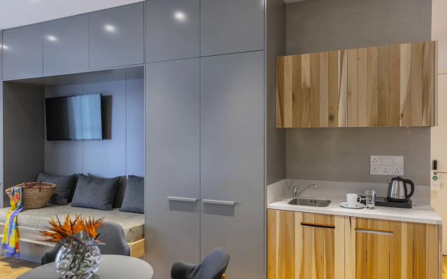 Anemi Hotel & Suites