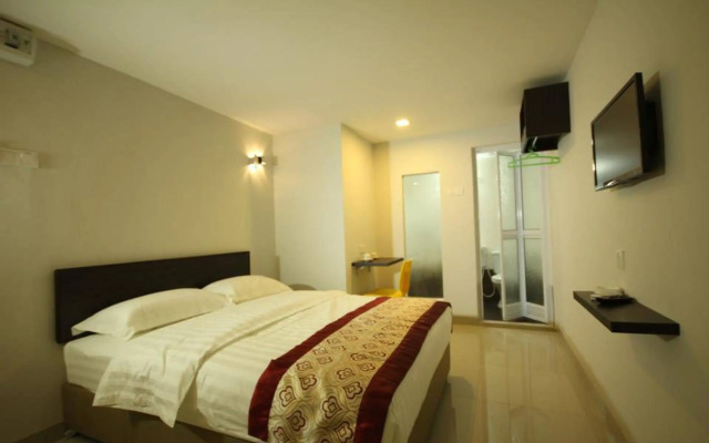 Starway Hotel