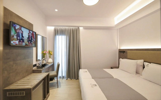 Meni Hotel