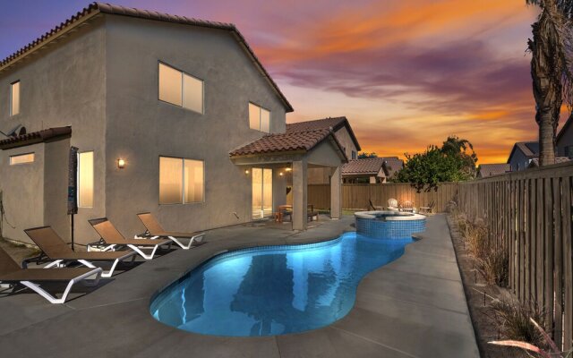 Casa Coachella by AvantStay Gorgeous Coachella Home w Pool Hot Tub