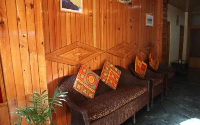Hotel Naggar Delight