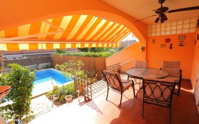 Villa Vista a la Piscina Para 8 Personas en Cambrils