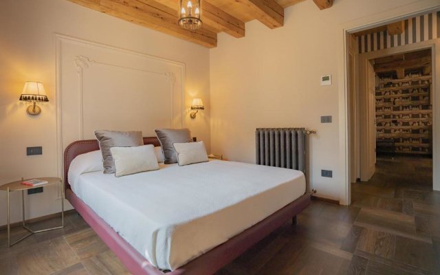 Corte Rubbi 8 Luxury Two-bedroom Apartment -Dimora Italia Selection-