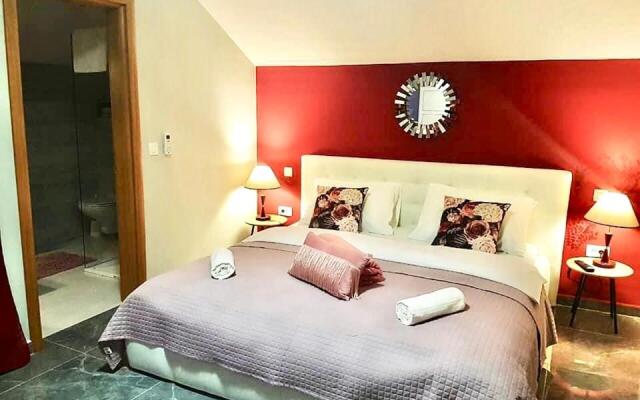 Residence Antiqua Rooms1