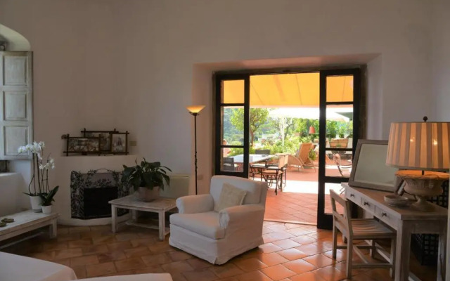 Villa Mondo Suites