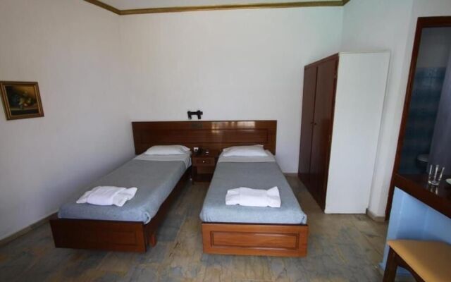 Maria' s Beach Apartments