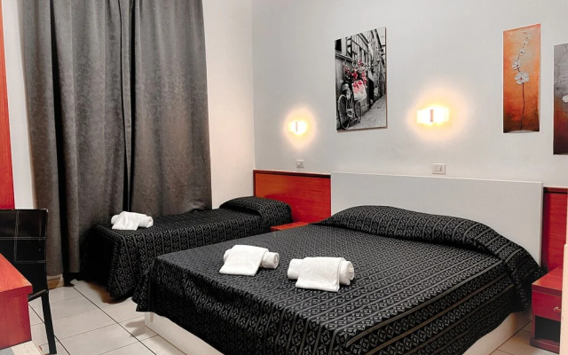 Alius And Freerome Hotel