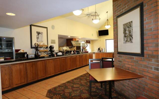 FairBridge Inn & Suites - Akron Copley Township - West