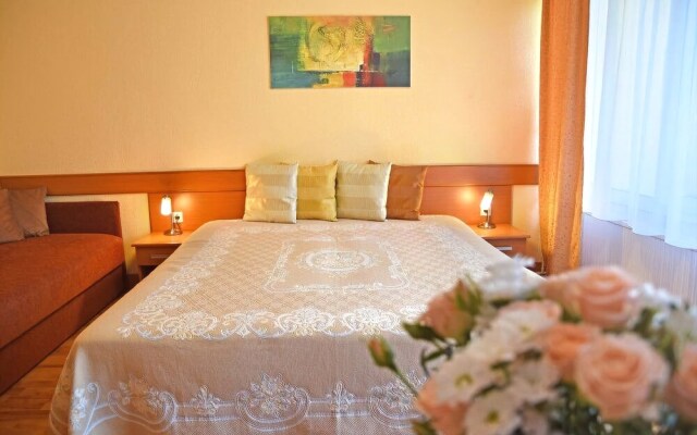 Hotel Napsugár