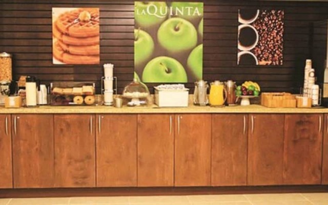 La Quinta Inn & Suites Oshawa