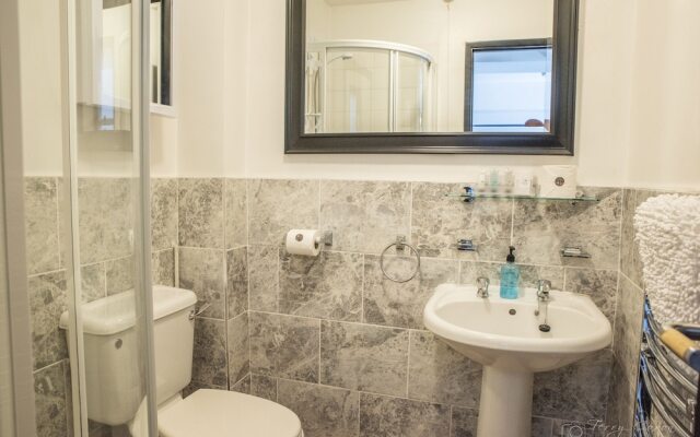 The Suite at Whitelane Lets