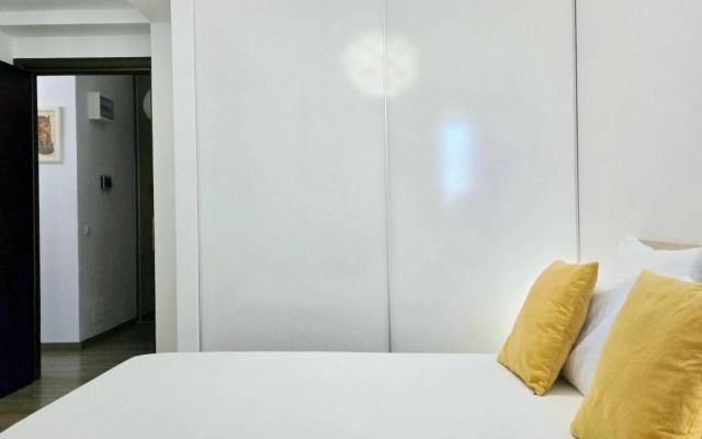 VR2 Central Apartment