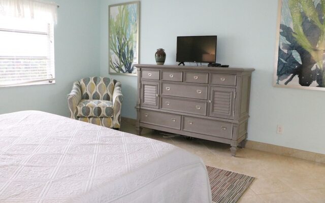 Jamaica Royale - 022 - 1 Br Condo